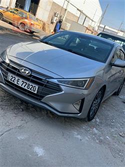 هیوندای ئەلەنترا